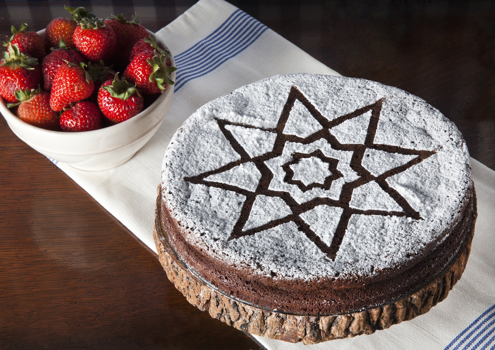 ramadan-stardust-cake