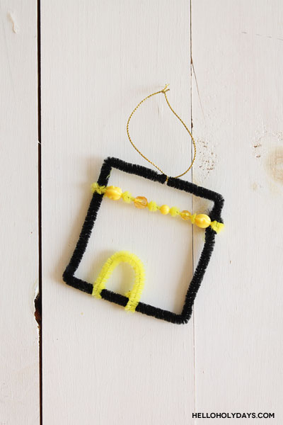 Eid al Adha Pipecleaner Kaaba Craft