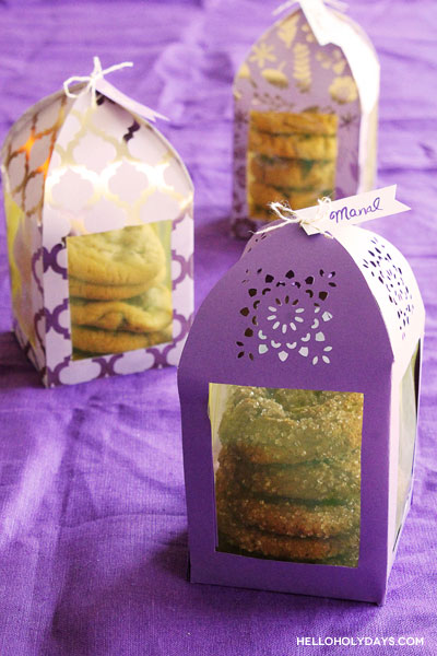 Cookies are displayed in paper lantern boxes for Ramadan.