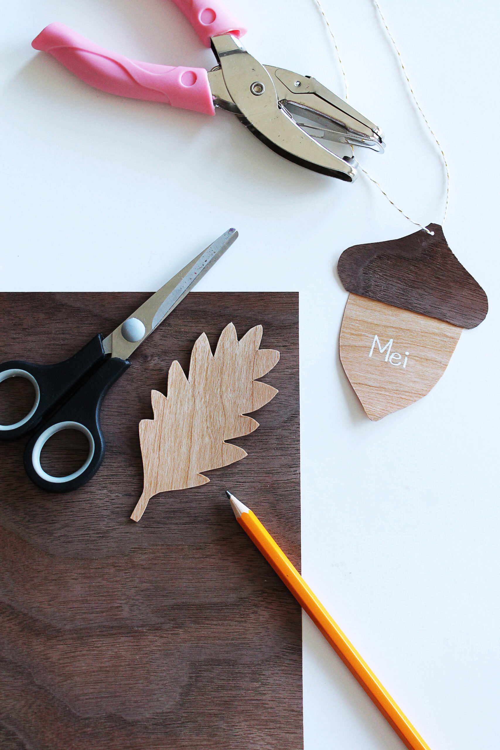 How to make DIY Thanksgiving Place Cards