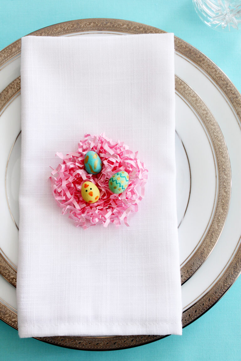 How To Decorate Miniature Easter Eggs